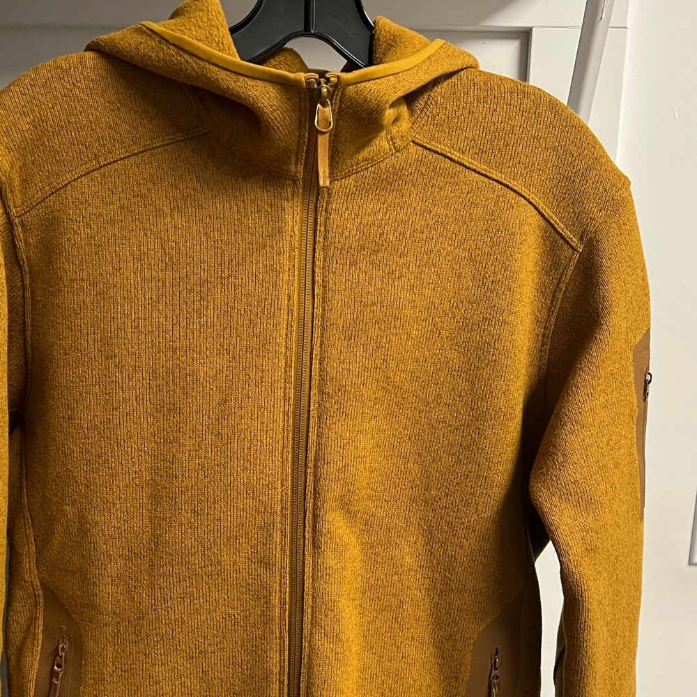 Arc’teryx covert hoody